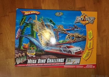 Hot Wheels Mega Dino Challange